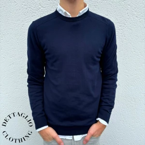 Massimo Dutti Tröja - Tröja från Massimo Dutti | Skick: 9/10 | Storlek: M | Nypris: 699kr | Säljer för 349kr | Spårbar frakt via Postnord eller Instabox | Hör av dig vid frågor eller funderingar 