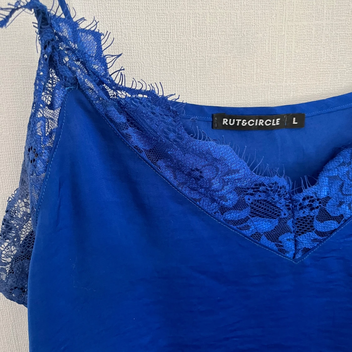 Blå spetslinne  - 2