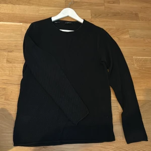 Selected home tröja - Selected home tröja, köpt för 699, bra skick, pris går att diskutera.