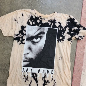 Ice cube tshirt - Bra skick, hafy på mig typ 2 gånger Meddela vid intresse, pris kan diskuteras