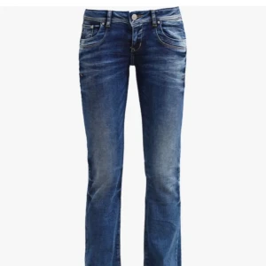 Ltb jeans - Ltb jeans i modellen Valerie, säljer då de inte passar mig. Inga defekter och byxorna är i storleken W27 L34🤍 skriv vid funderingar
