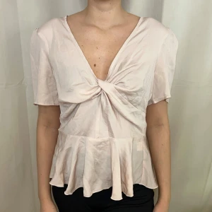 Blus - Ny från prettylittlething