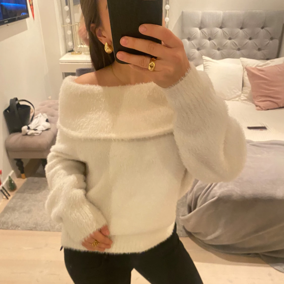 Vit offshoulder tröja