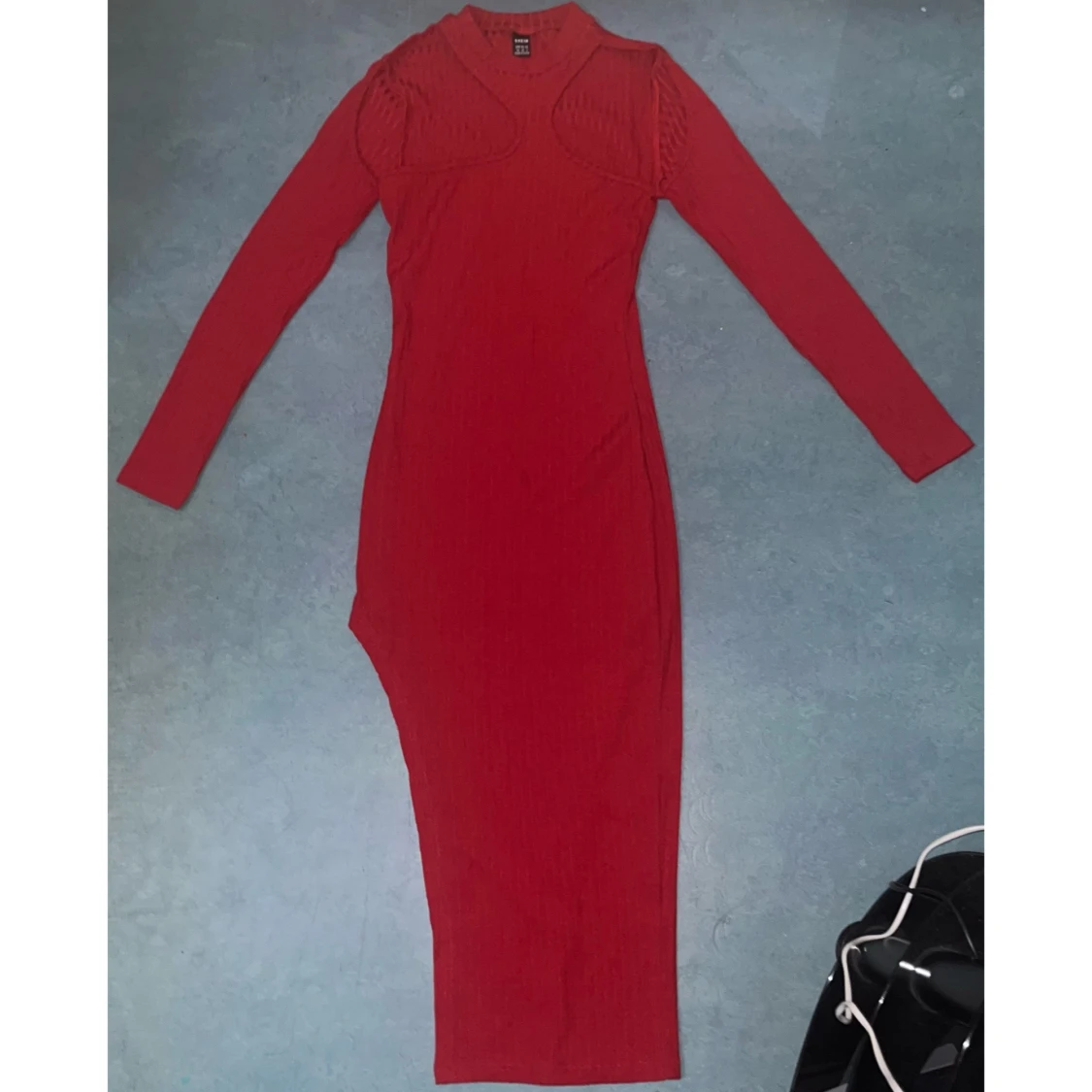 Röd klänning med slit  - 90