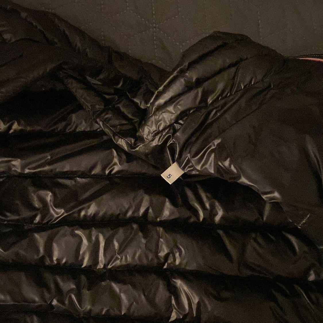 Svart dunjacka från Moncler - 93