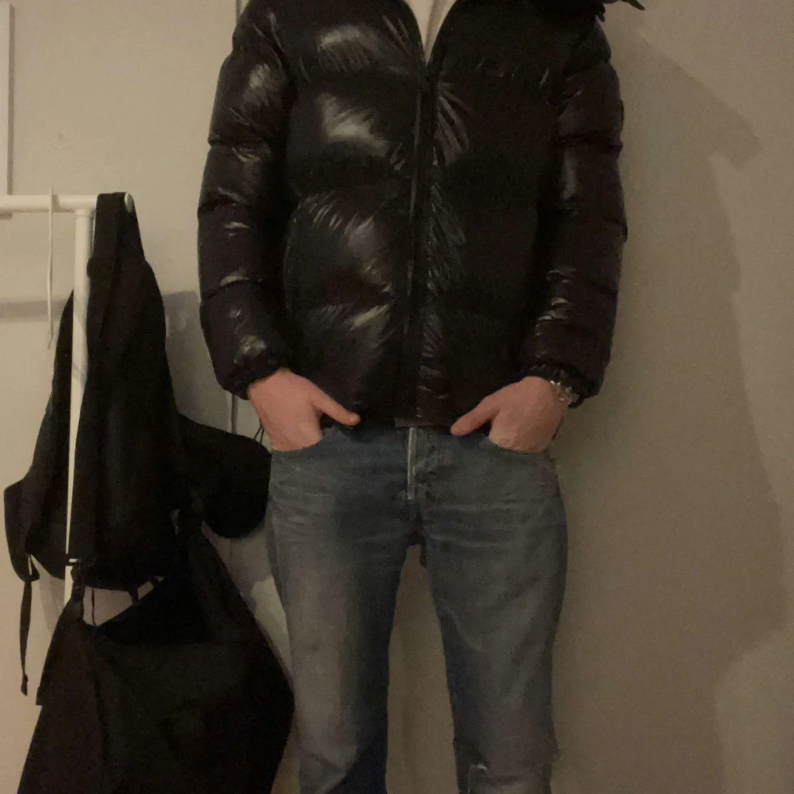 Svart pufferjacka med huva - 90