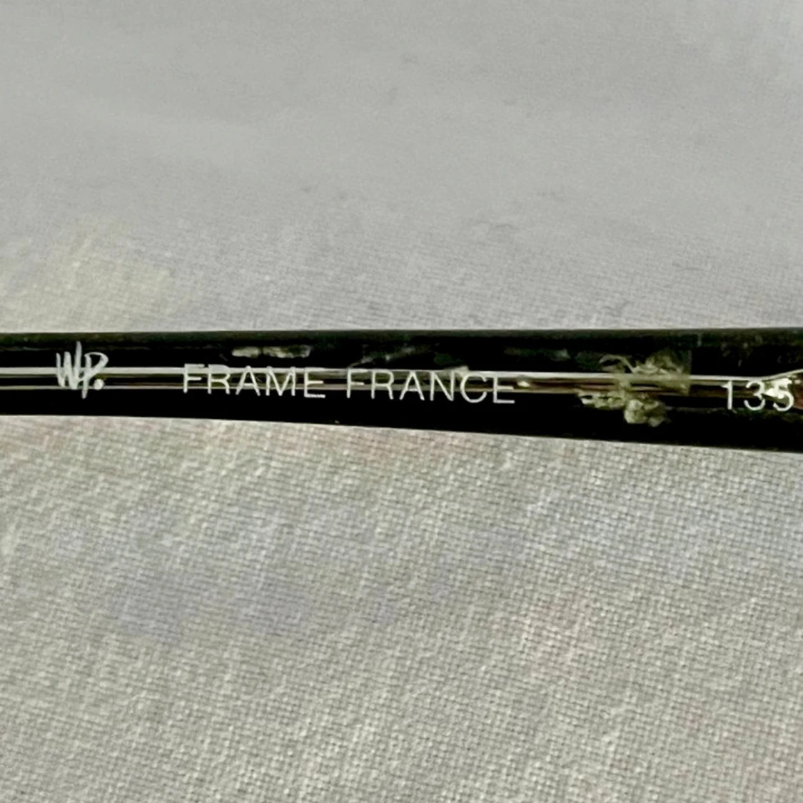 Transparenta glasögon med rödbrun mönster - 93