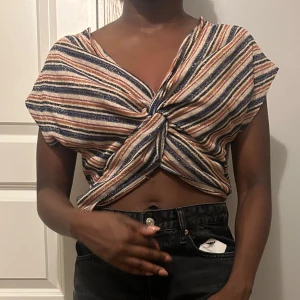 Fin fest topp - Jättebra skick! Använt 1-2 gånger 💕