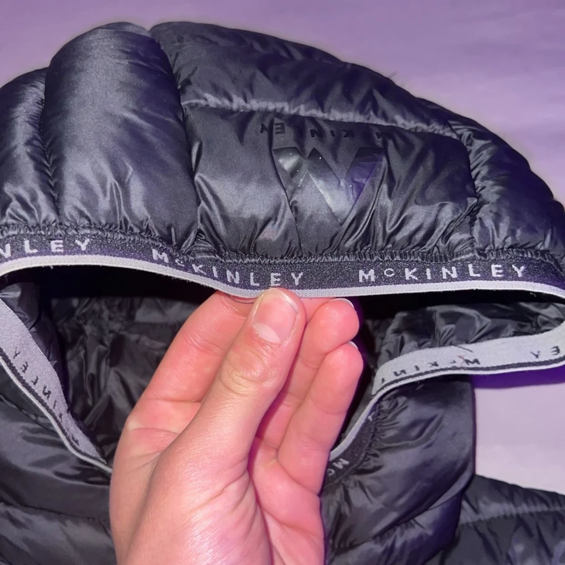 Svart dunjacka från McKinley - 90