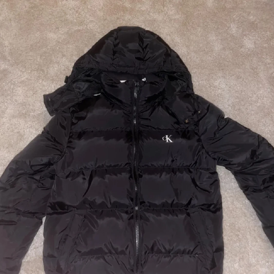 Calvin Klein jacka  - 90