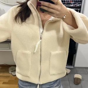 Retur teddy jacka - Retur