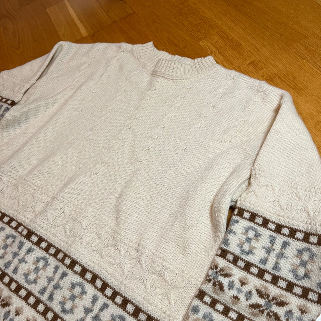 Vit Shetlandsull Stickad TröjSkottland  - 90