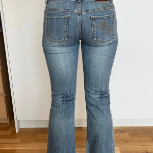 Low waist bootcut  - Tyvärr,är dessa för små för mig men jättefina Ralph Laurent jeans 💕