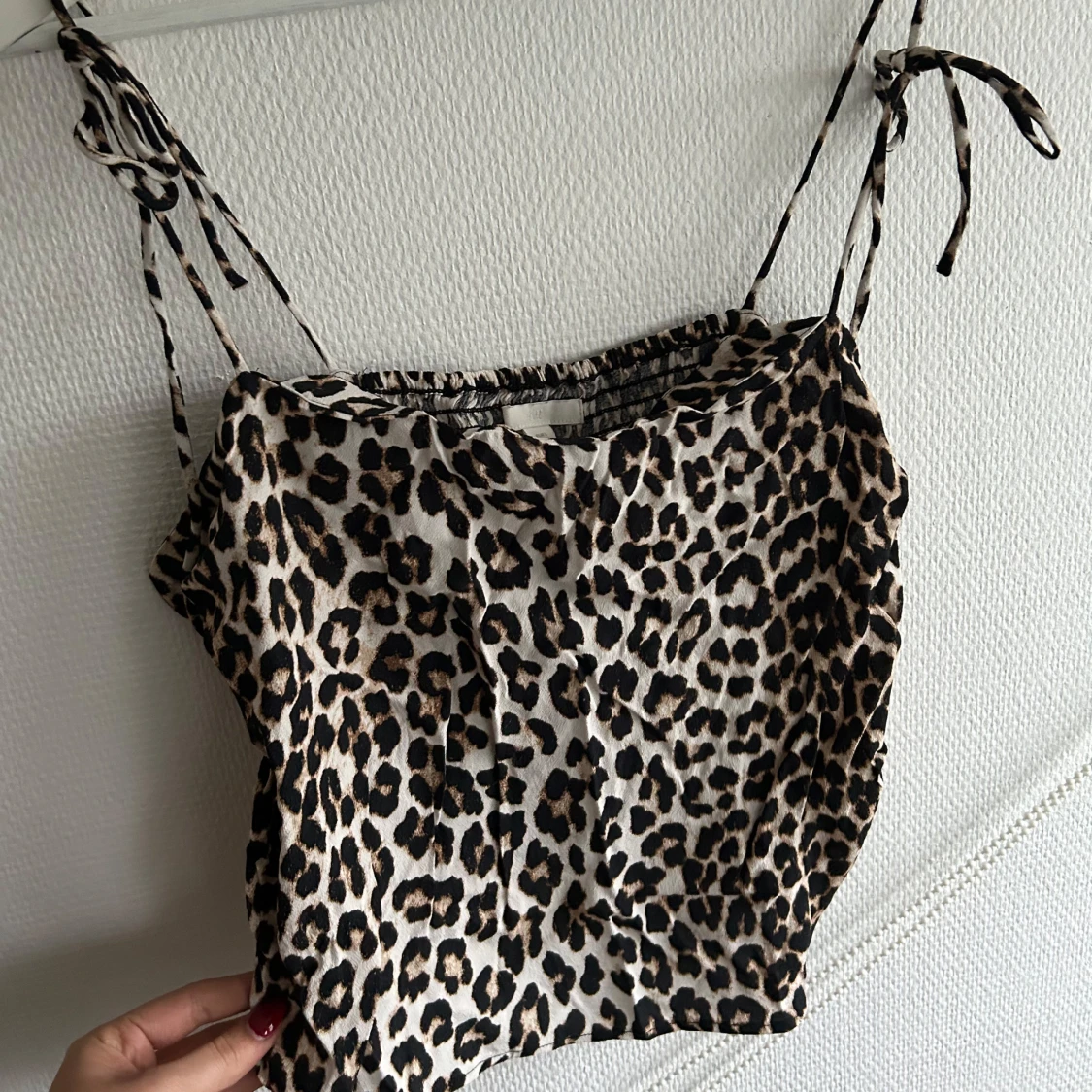 Leopardmönstrad topp