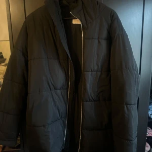 Vinterjacka från nelly - Slutsåld på hemsidan