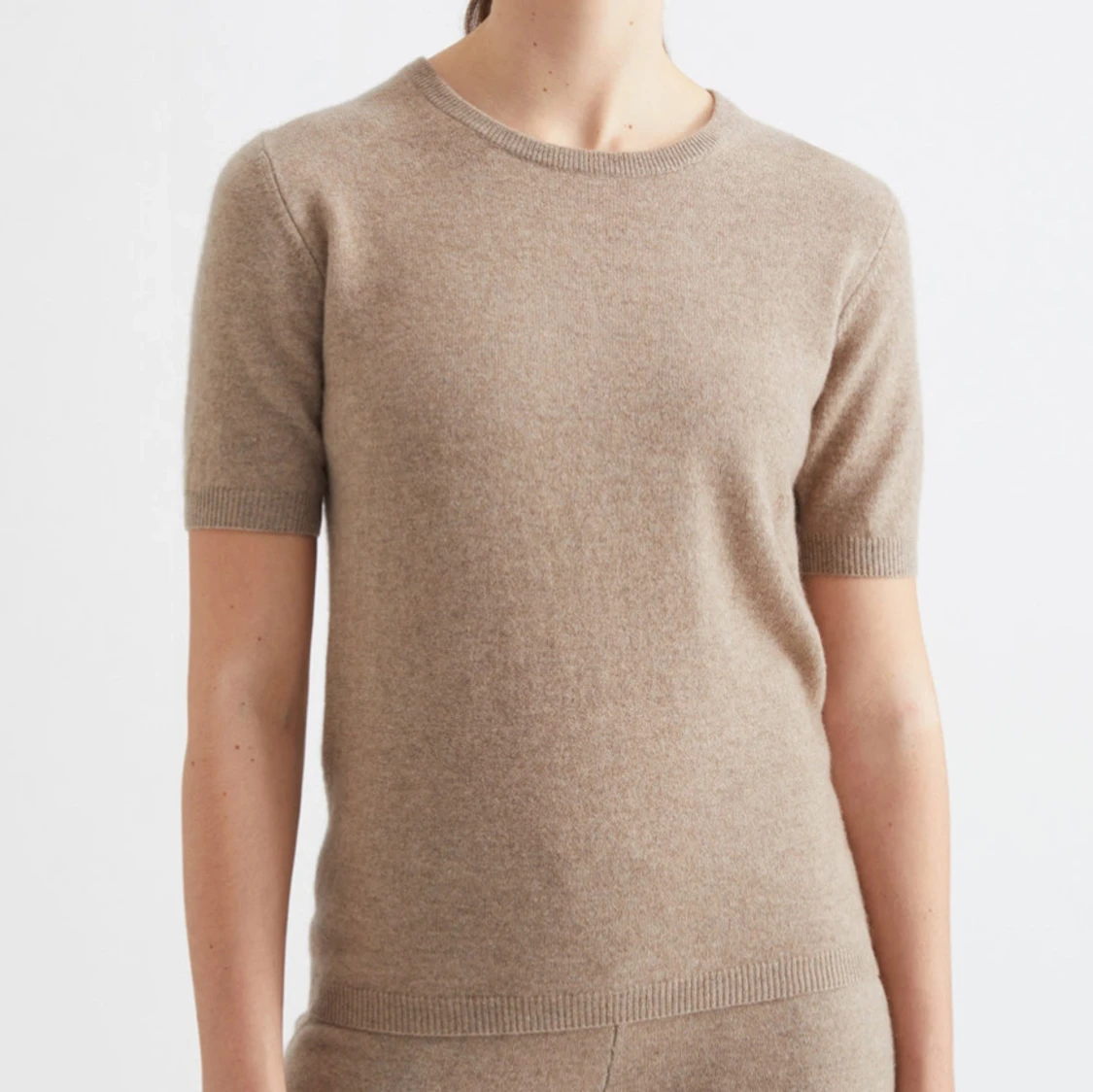 Beige kashmirtröja från Soft Goat