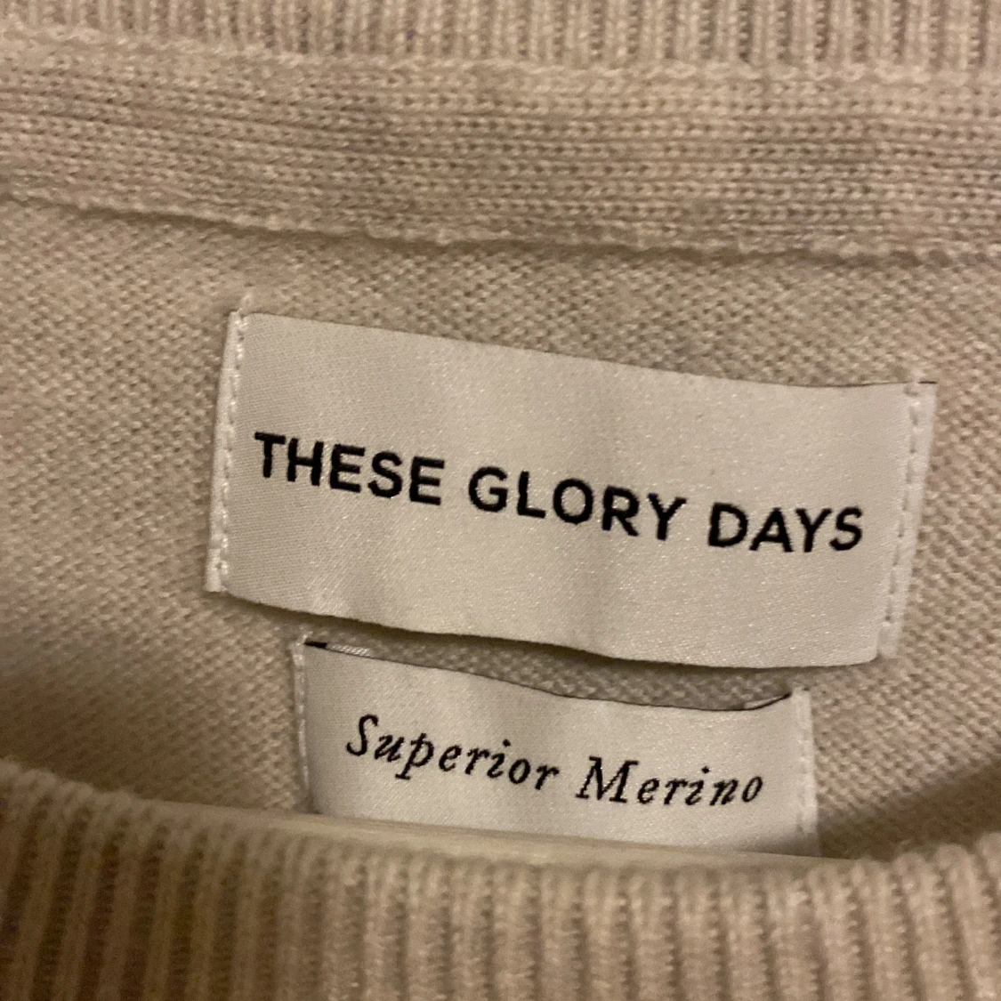 Beige tröja från These Glory Days - 1