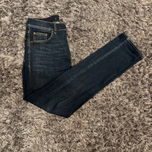 Tiger of Sweden jeans - Säljer dessa feta tider of Sweden jeansen | modell Leon | storlek 30/32 | skick 10/10, inga defekter | hör av er vid frågor:)