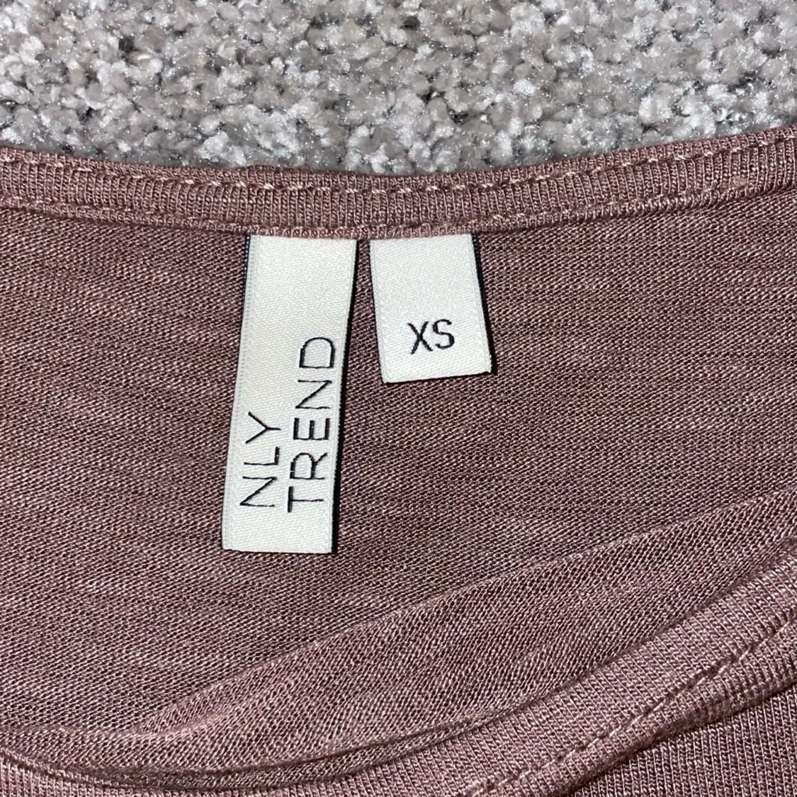 Brun långärmad topp från NLY Trend - 2