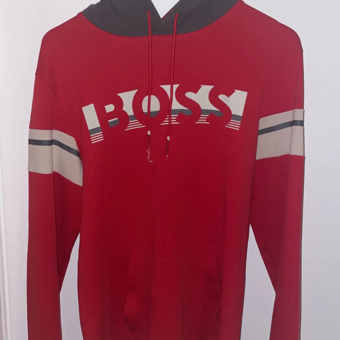 Röd hoodie från Boss