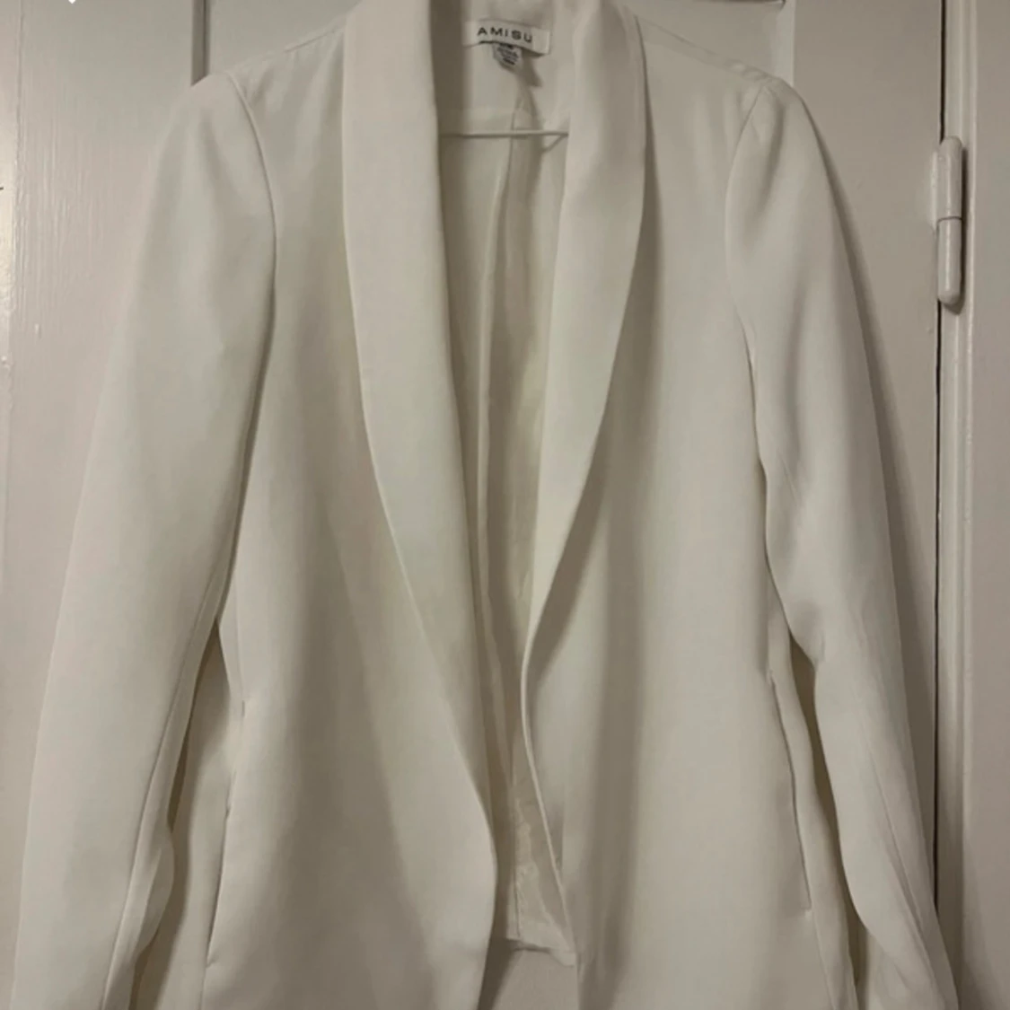 Vit kavaj från Ambition