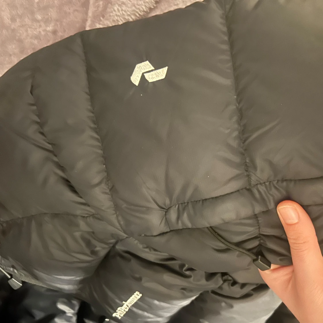 Svart från Peak Performance - 2