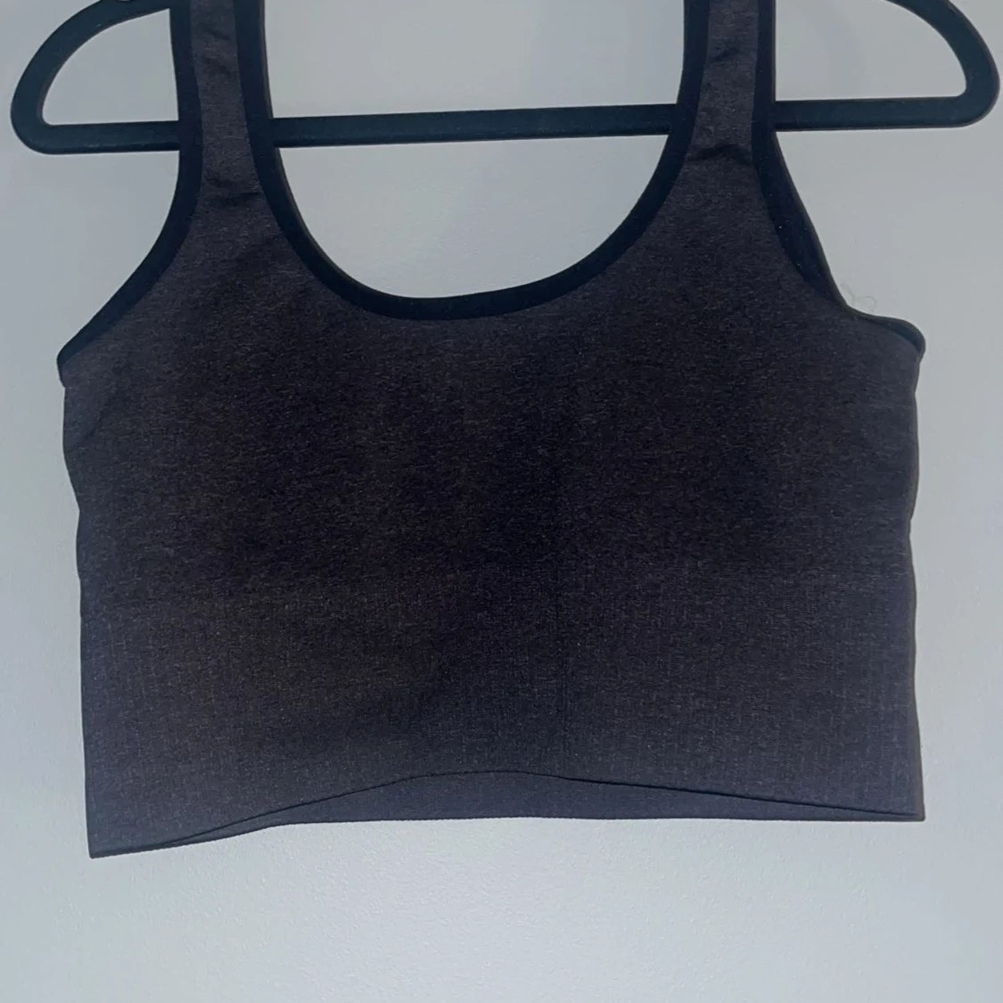 Svart linnetopp från 157 - 1