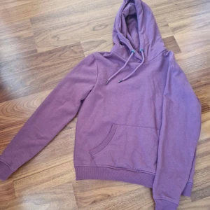 Hoodie  - Oanvänd hoodie