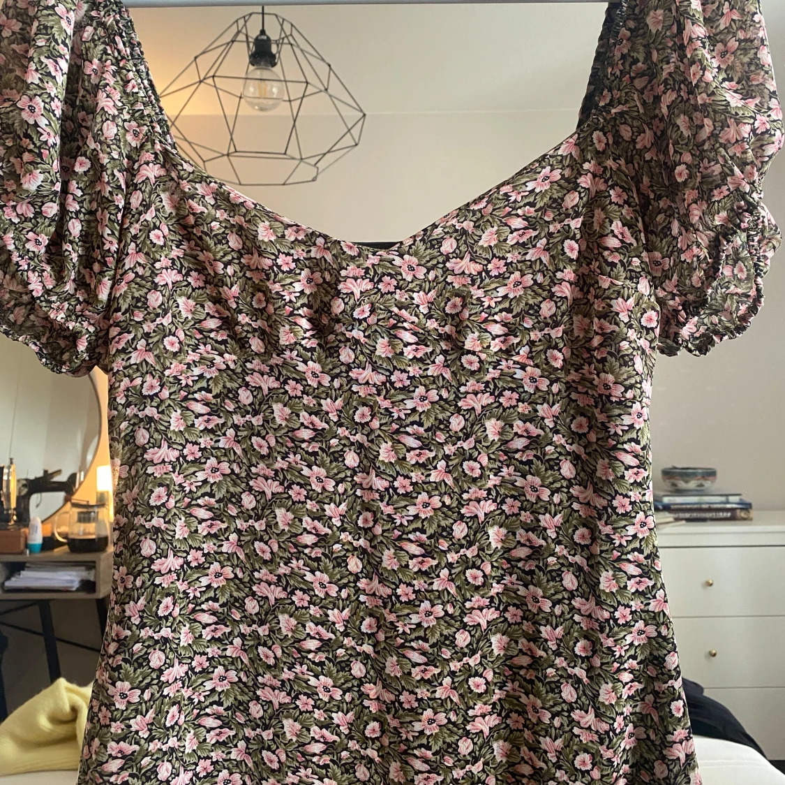 Blommig klänning  - 90