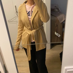 Kavaj - helt oanvänd ifrån boohoo