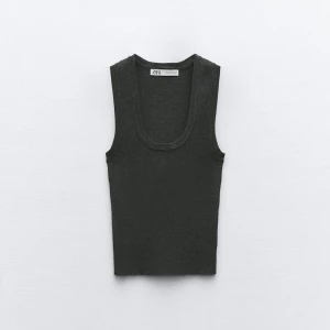 Stickad linne - Bra skick, knappt använt 