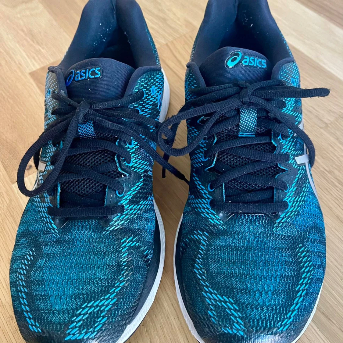 Asics löparskor  - 90