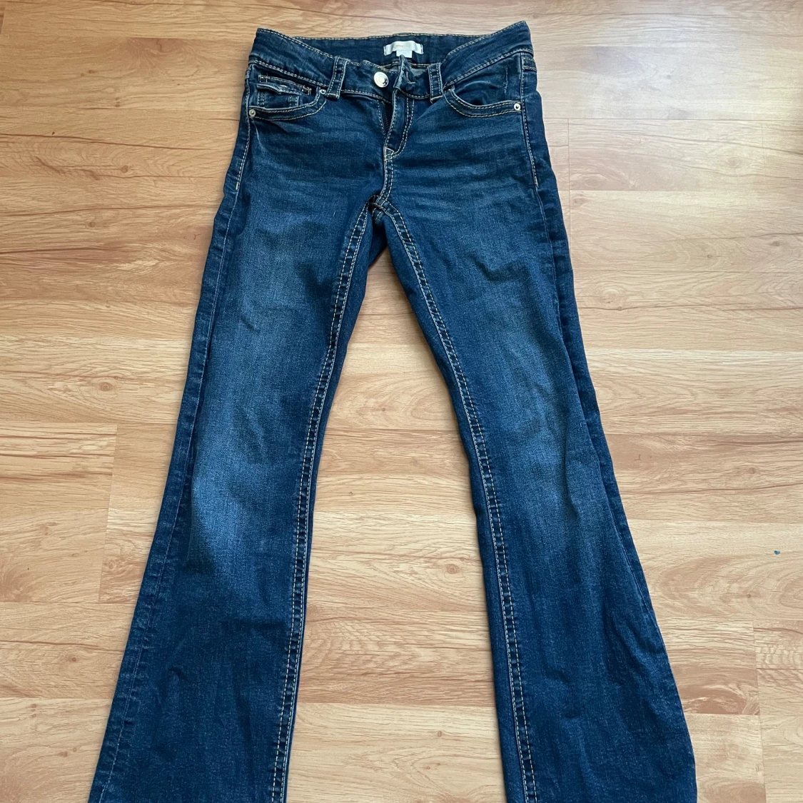 Bootcut jeans