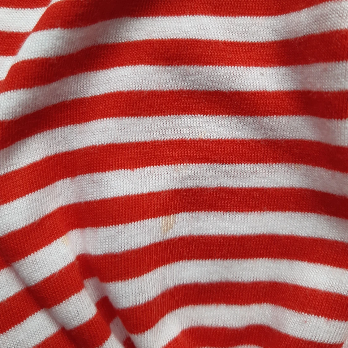 Randig tshirt med knytdetalj - 92