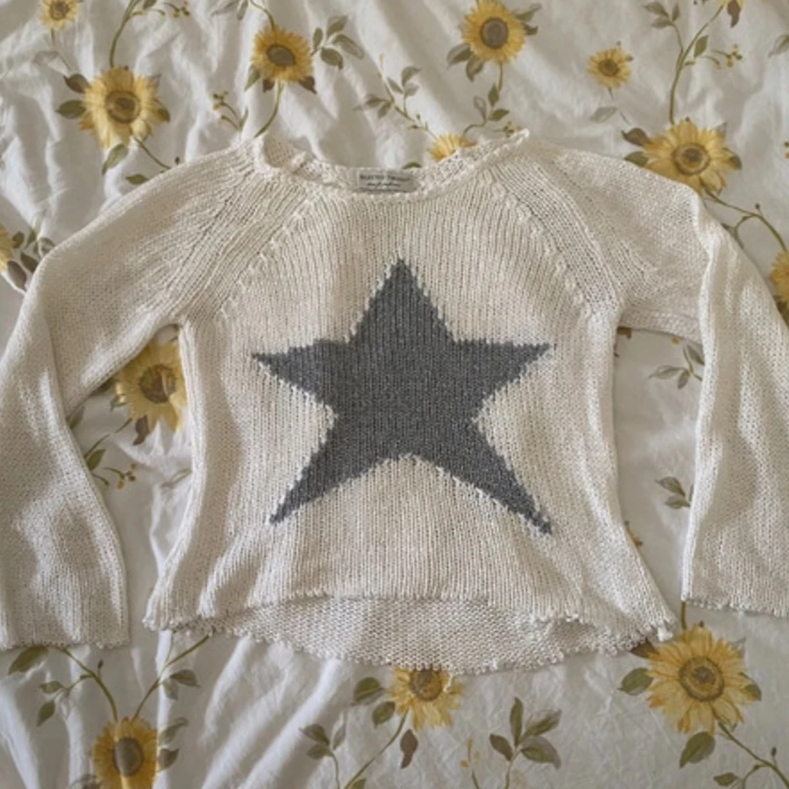 Vit stickad tröja med stjärna från Selected Touch