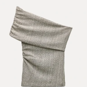 Zara one shoulder topp  - Oanvänd med prislapp kvar