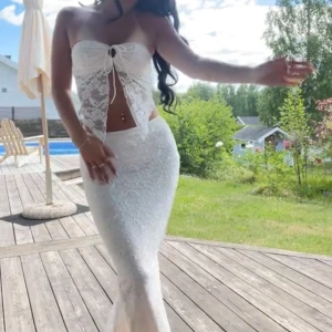 Set - Ett jättefint set med en lång kjol och en topp till som jag använt två gånger. (Mina egna bilder) 