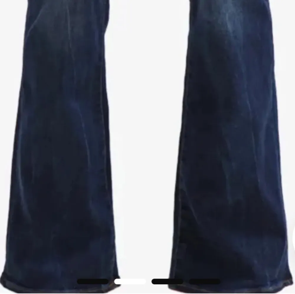 Säljer ett par snygga blå jeans från G-Star. I nytt sick. Kan sänka priset vid snabb affär. Farkut & Housut.