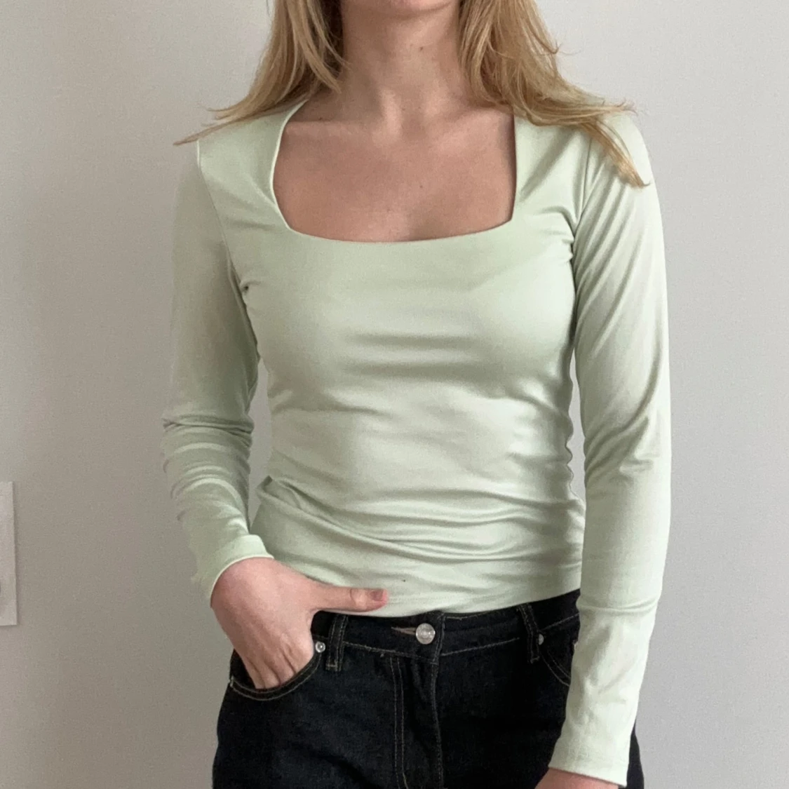 Ljusgrön långärmad topp - 2