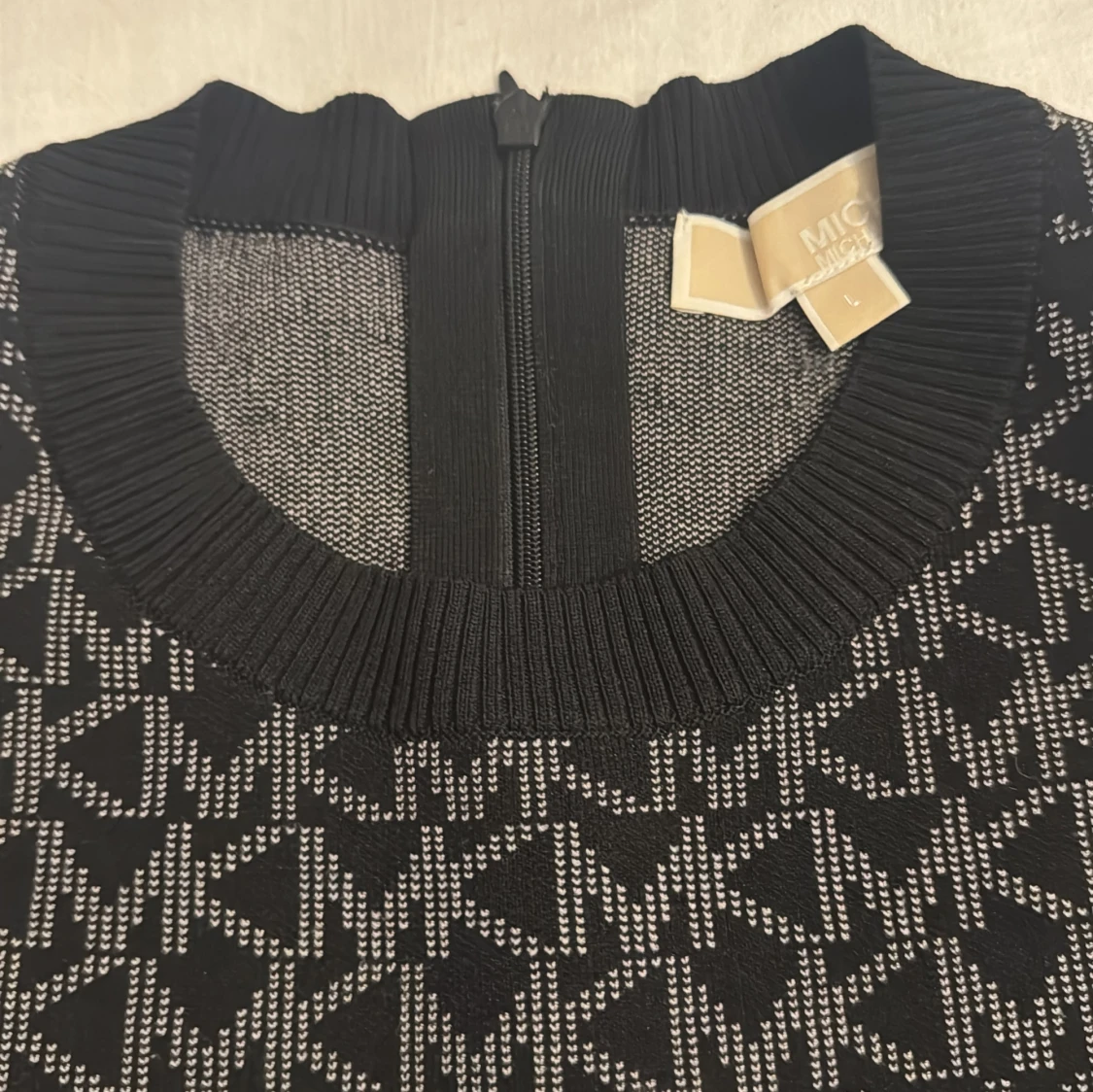 Svart mönstrad klänning från Michael Kors - 91