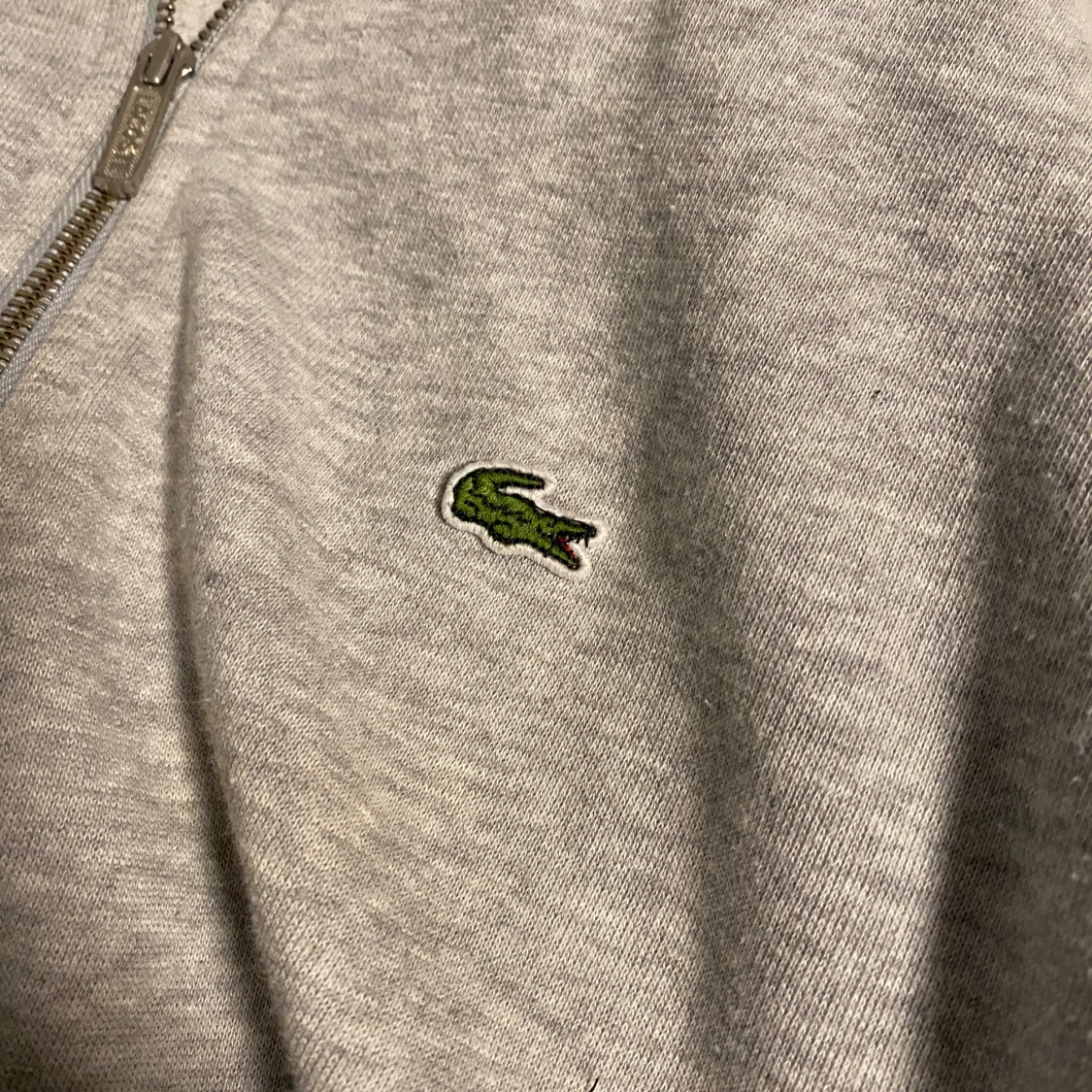 Grå hoodie från Lacoste - 92