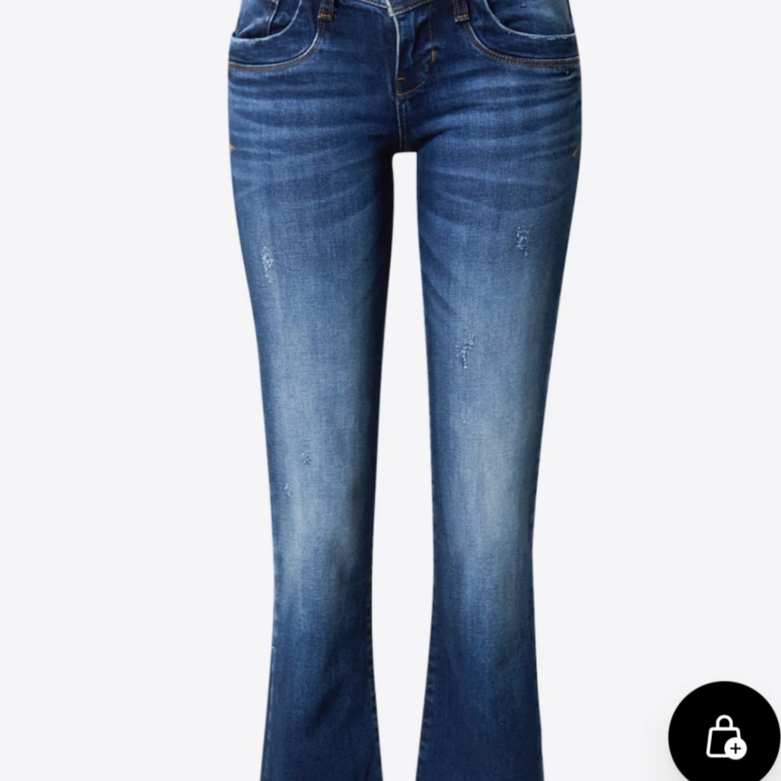 Blå bootcut jeans från LTB i Valarie modellen