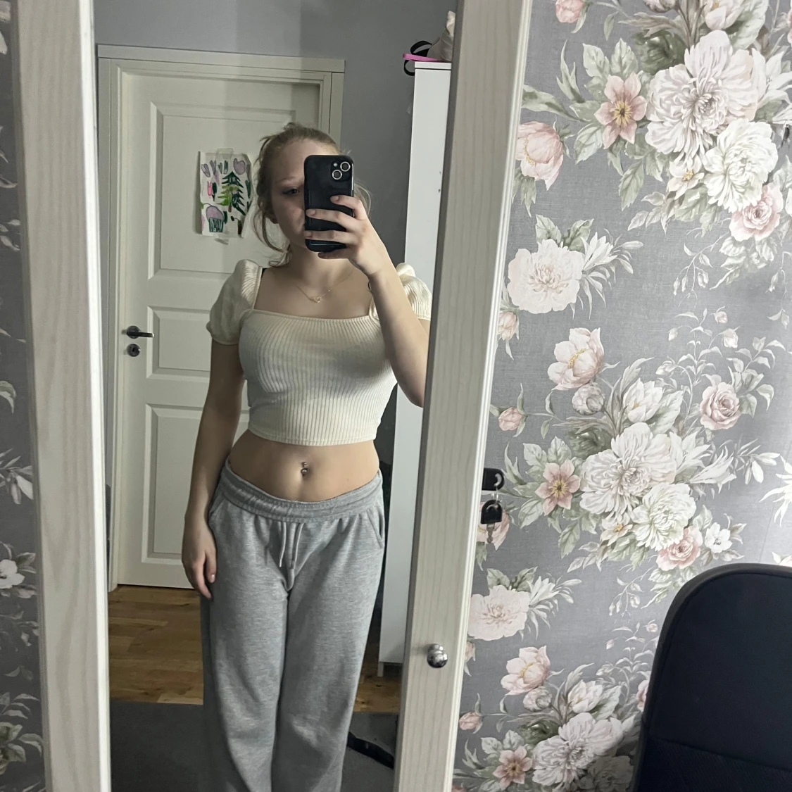 Vit ribbad croppad topp