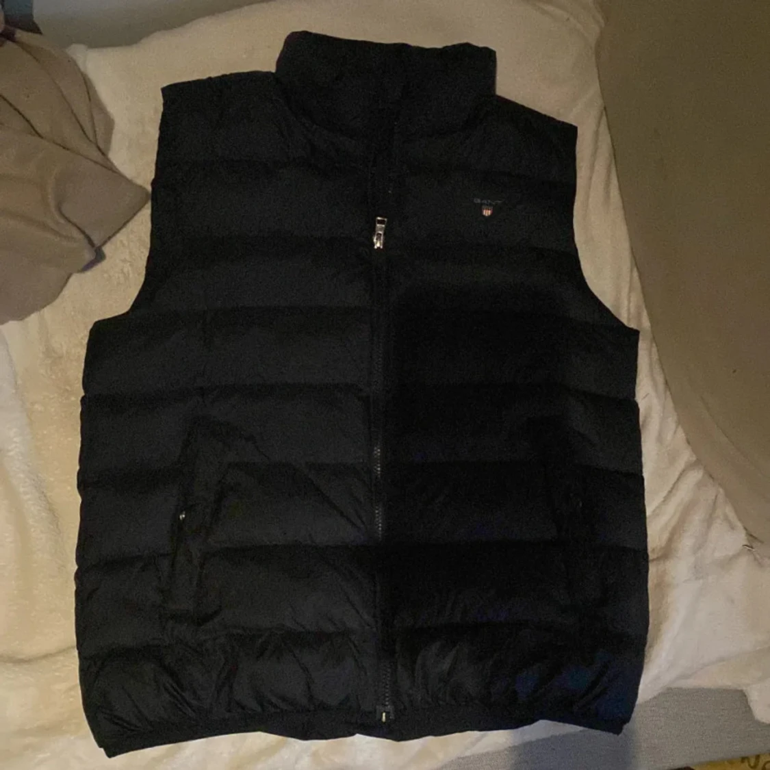 Svart dunväst från Gant - 91