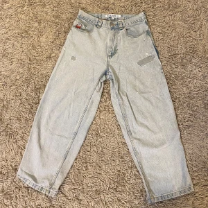 Polar Big boys - Säljer ett par ljusblåa Big boys med og loggan🤩| äkta | skick 4/10 | svarar gärna på frågor 🙌🙌|