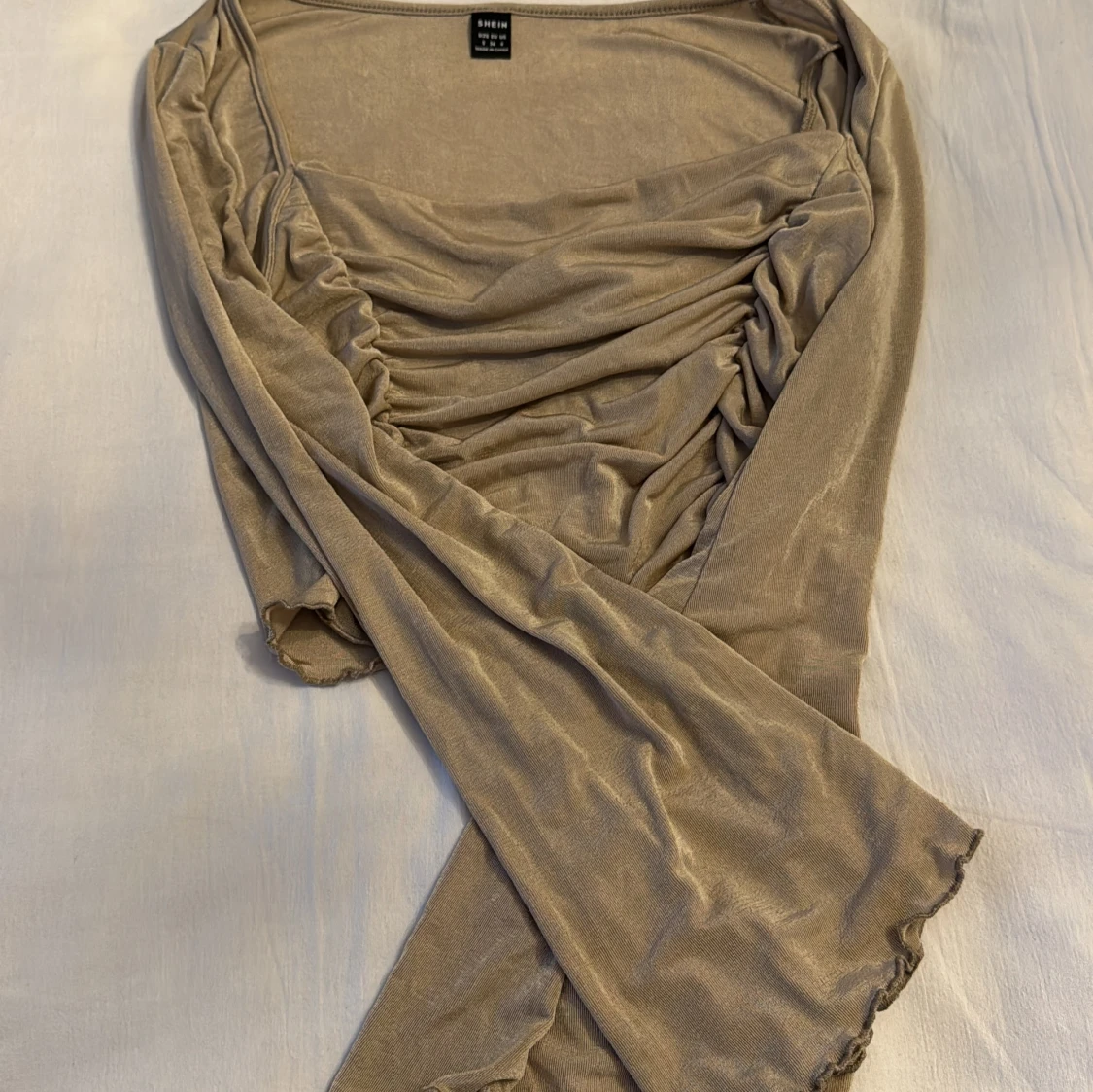 Beige långärmad topp från Shein - 90