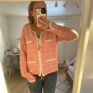 Stickad kofta - Världens sötaste mönstrade kofta från odd molly!😍😍😍