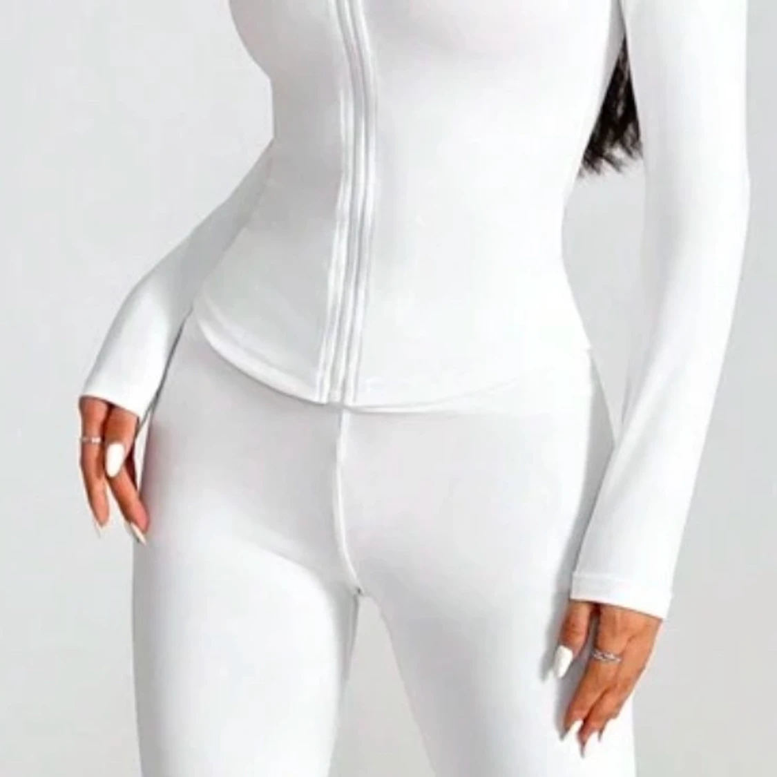 Bara tränings byxorna säljer jag