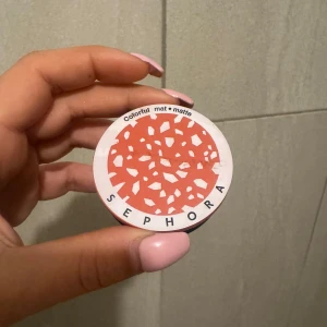 Sephora rouge  - Endast testad en gång, alltså som ny! 