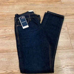 Jack & Jones jeans - Tjena, säljer mina stil rena Jack & Jones jeans då dem inte kommer till någon användning. Dem är helt nya och aldrig använda. 